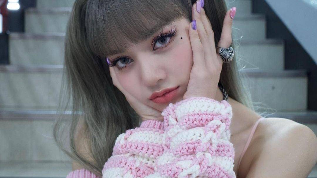 instagram.com/lalalalisa_m