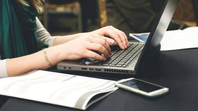 Pexels/startup-stock-photos