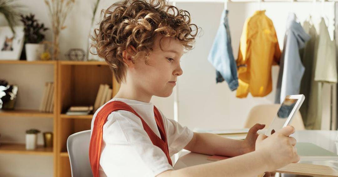 Pexels/Julia M Cameron