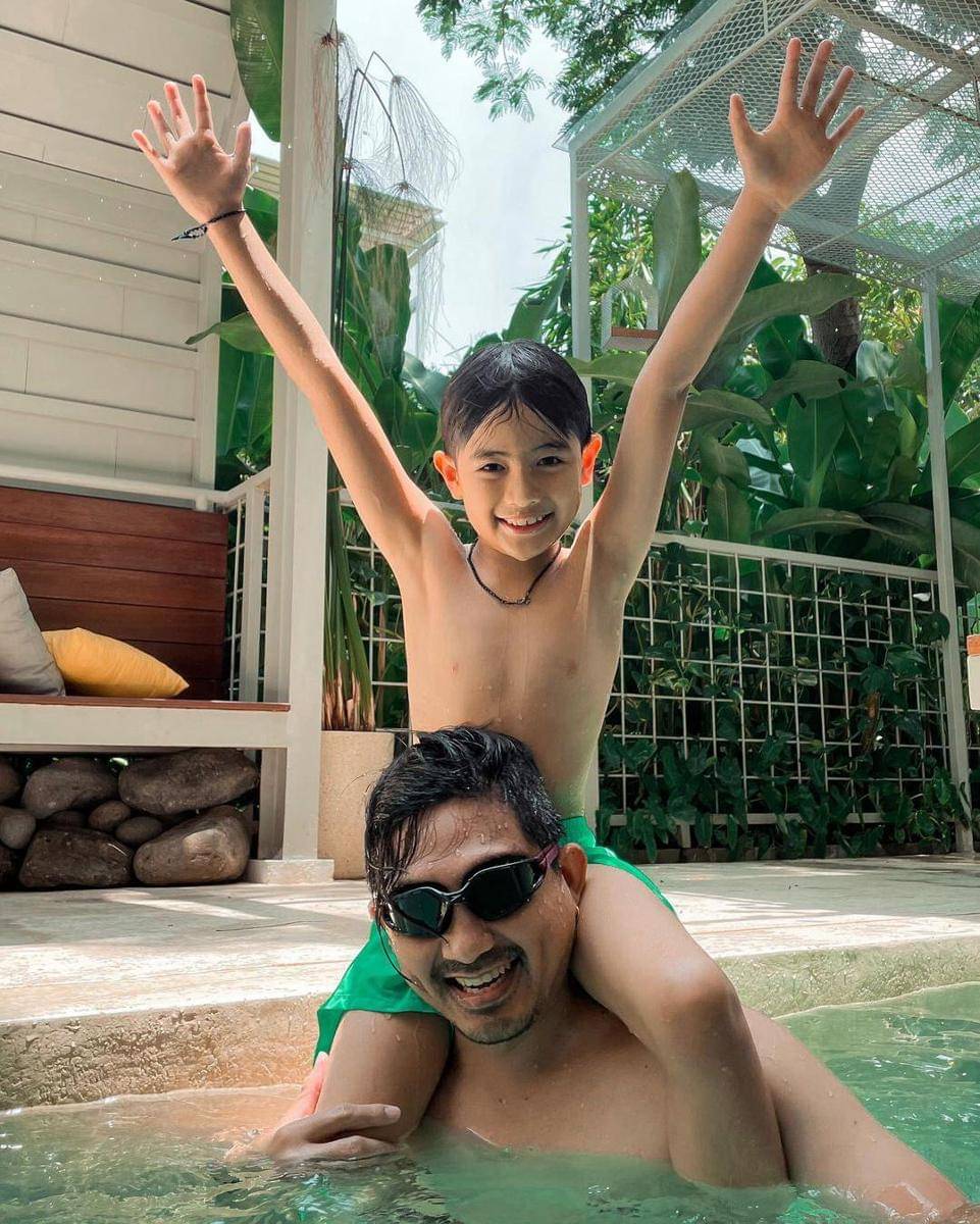 Instagram.com/mrssharena