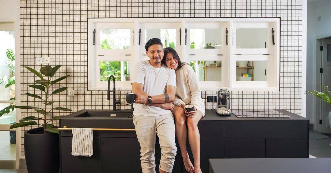 Instagram.com/mrssharena