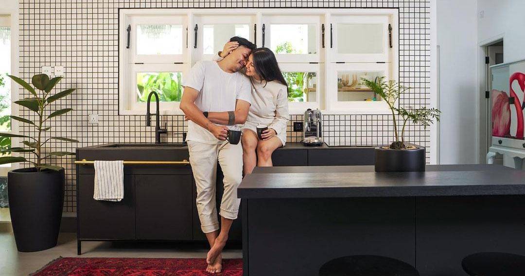 Instagram.com/mrssharena