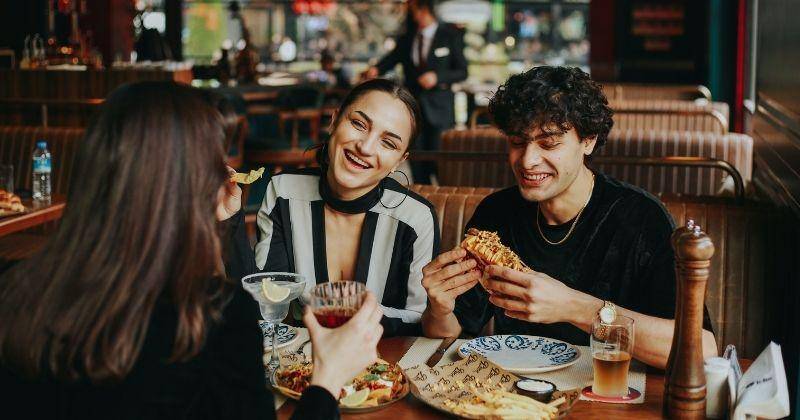 7 Restoran di Kawasan Blok M yang Bisa Kamu Kunjungi untuk Bukber