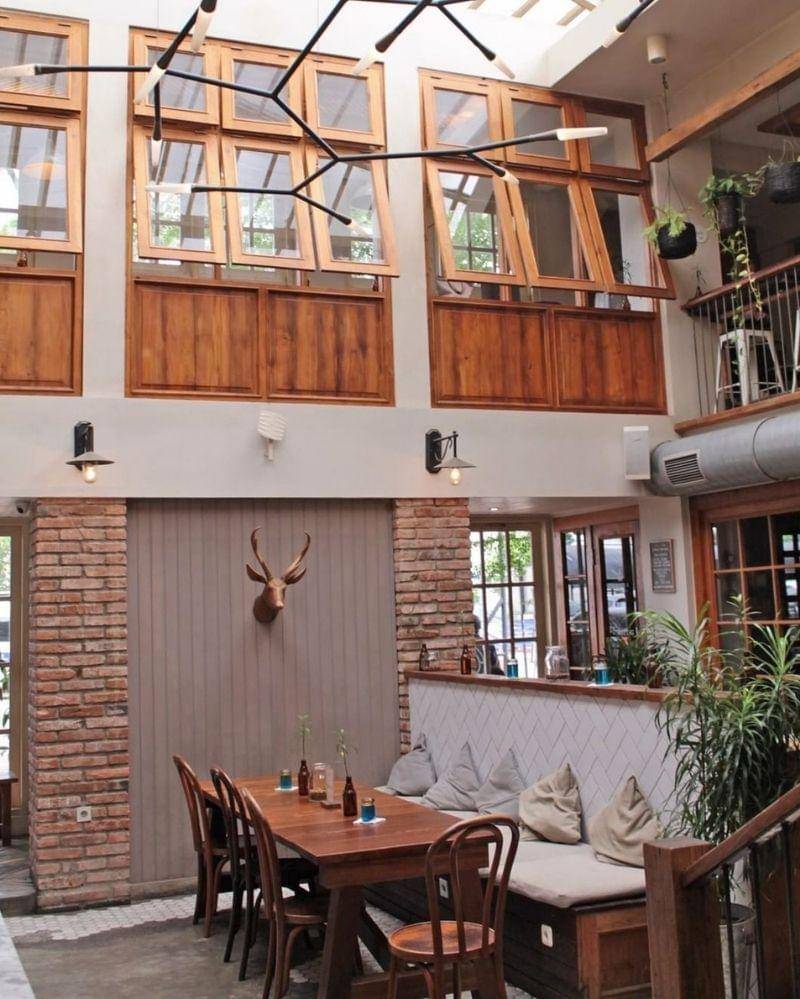 Instagram.com/luckycatcoffeekitchen