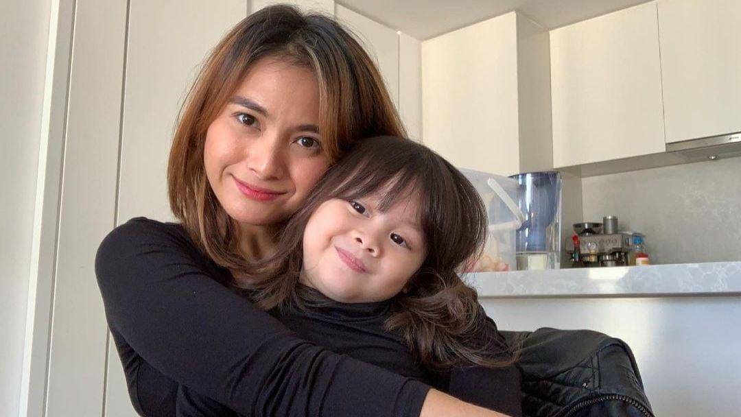 Instagram.com/septriasaacha