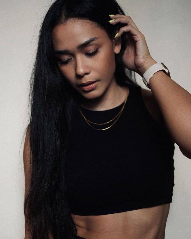 Instagram.com/Adiniawrst