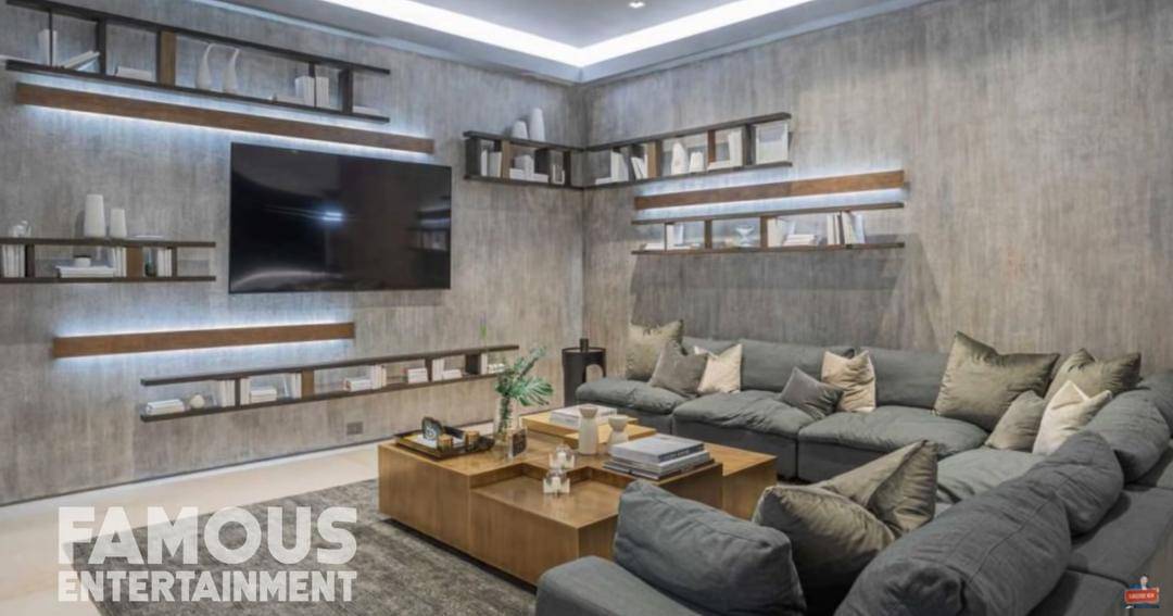 Youtube.com/Famous Entertainment