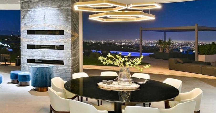 Instagram.com/delorendesign