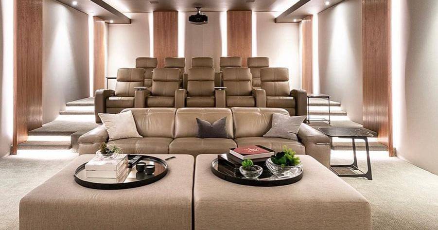 Instagram.com/delorendesign