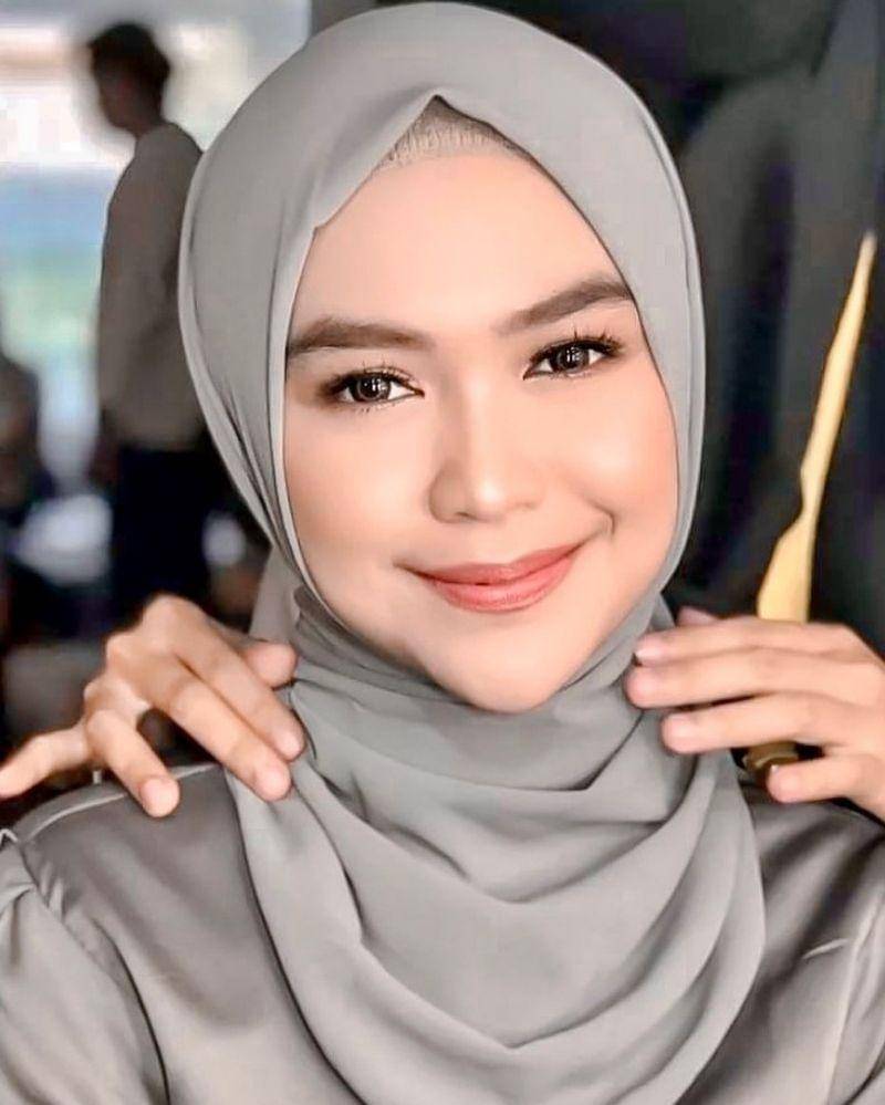 Instagram.com/riaricis1795