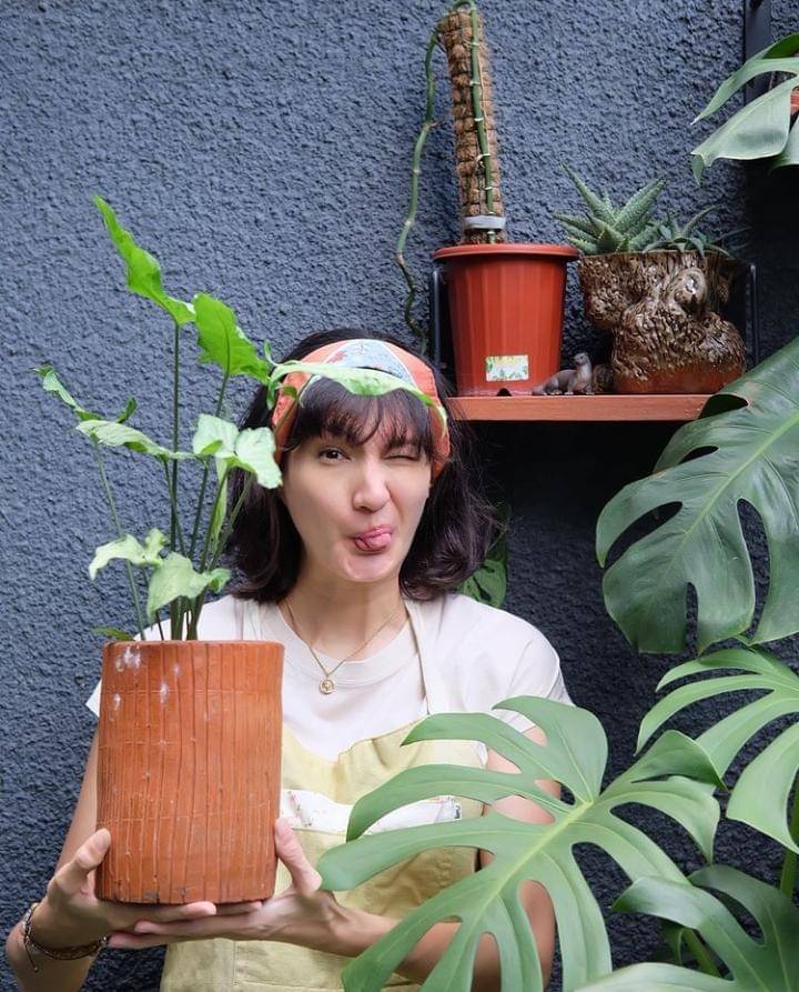 Nadine Chandrawinata dan tanaman - Instagram/Nadine-Chandrawinata