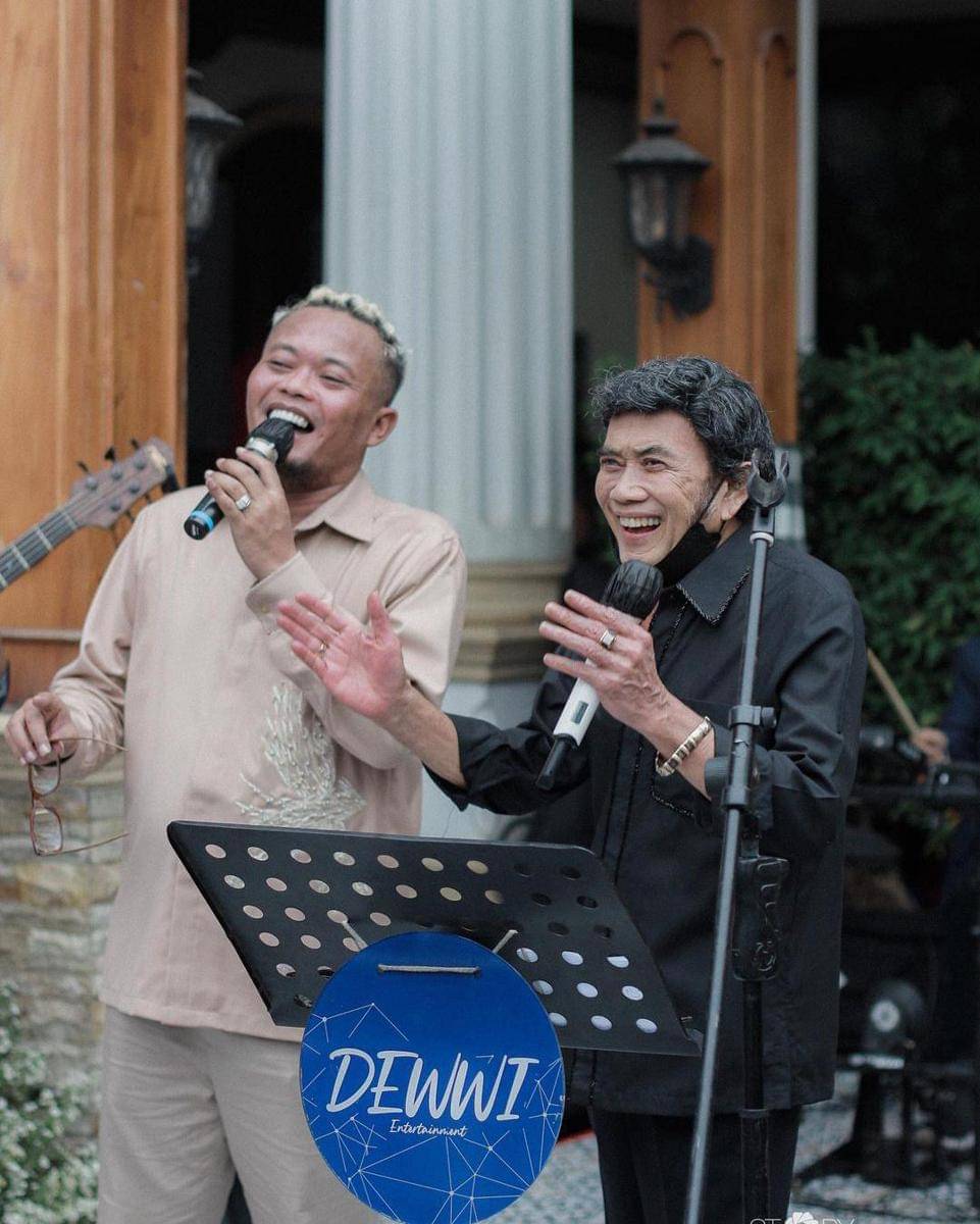 Instagram.com/nathalieholscher