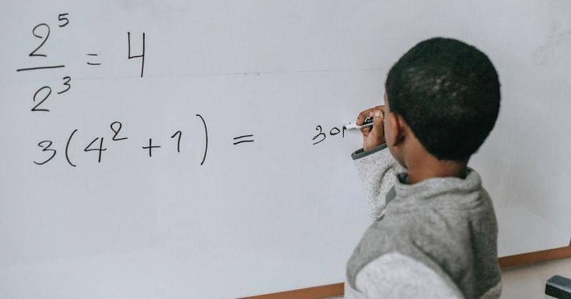 Pexels/katerina-holmes