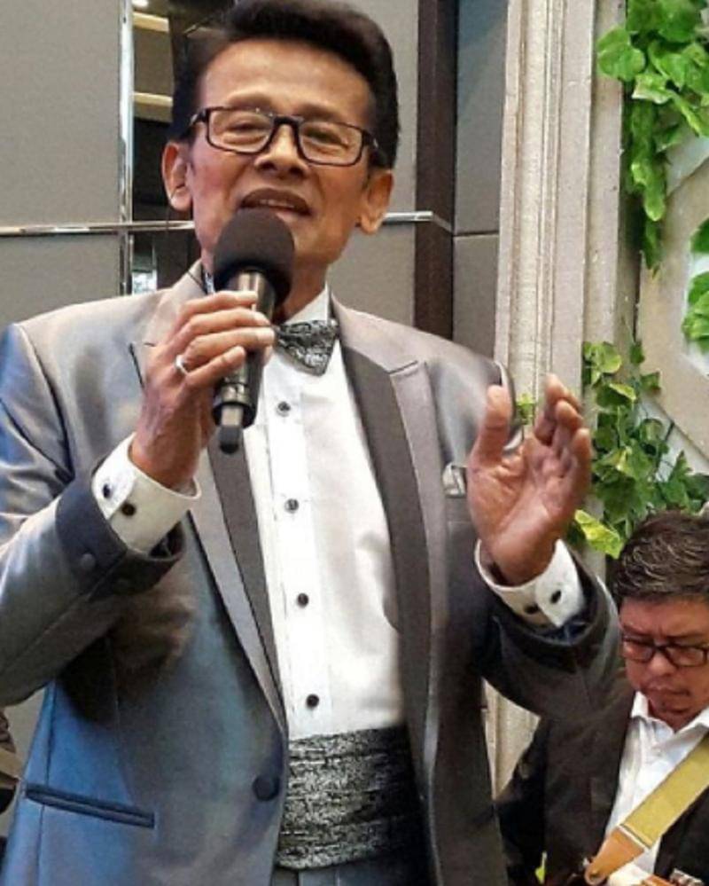 instagram.com/koeshendratmo902