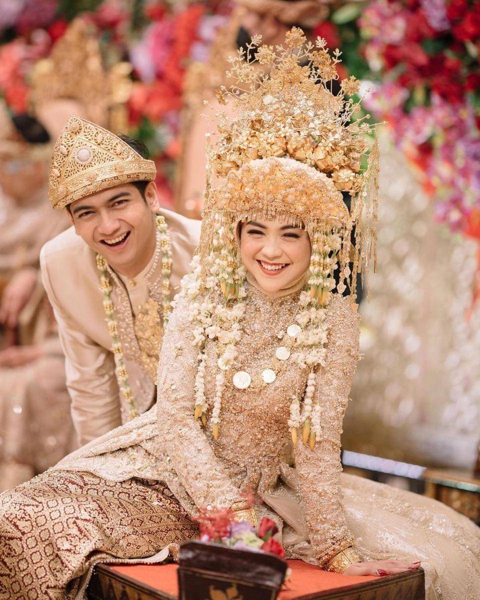 Instagram.com/riaricis1795