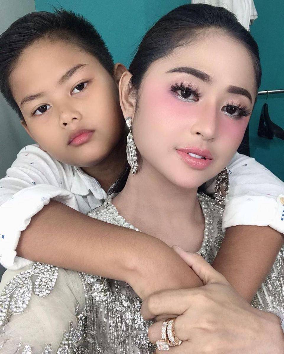 Instagram.com/dewiperssikreal