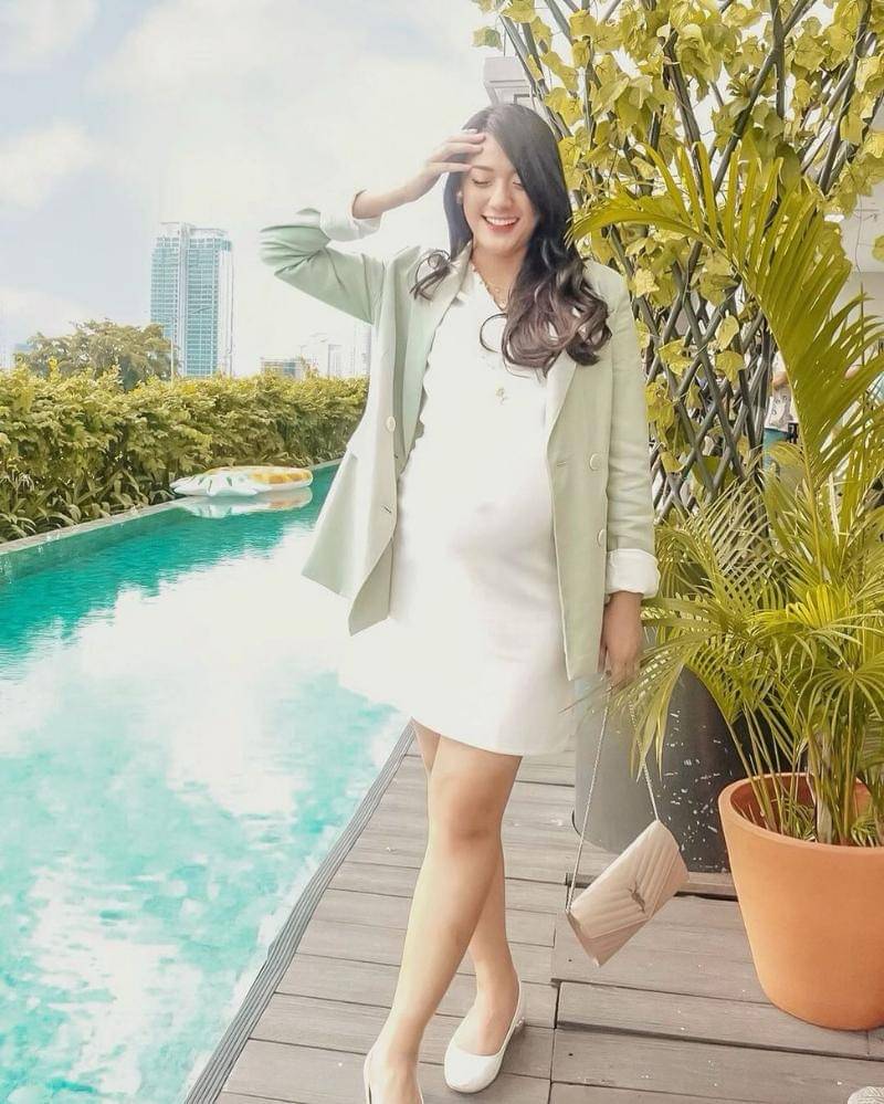 Instagram.com/anissaaziza