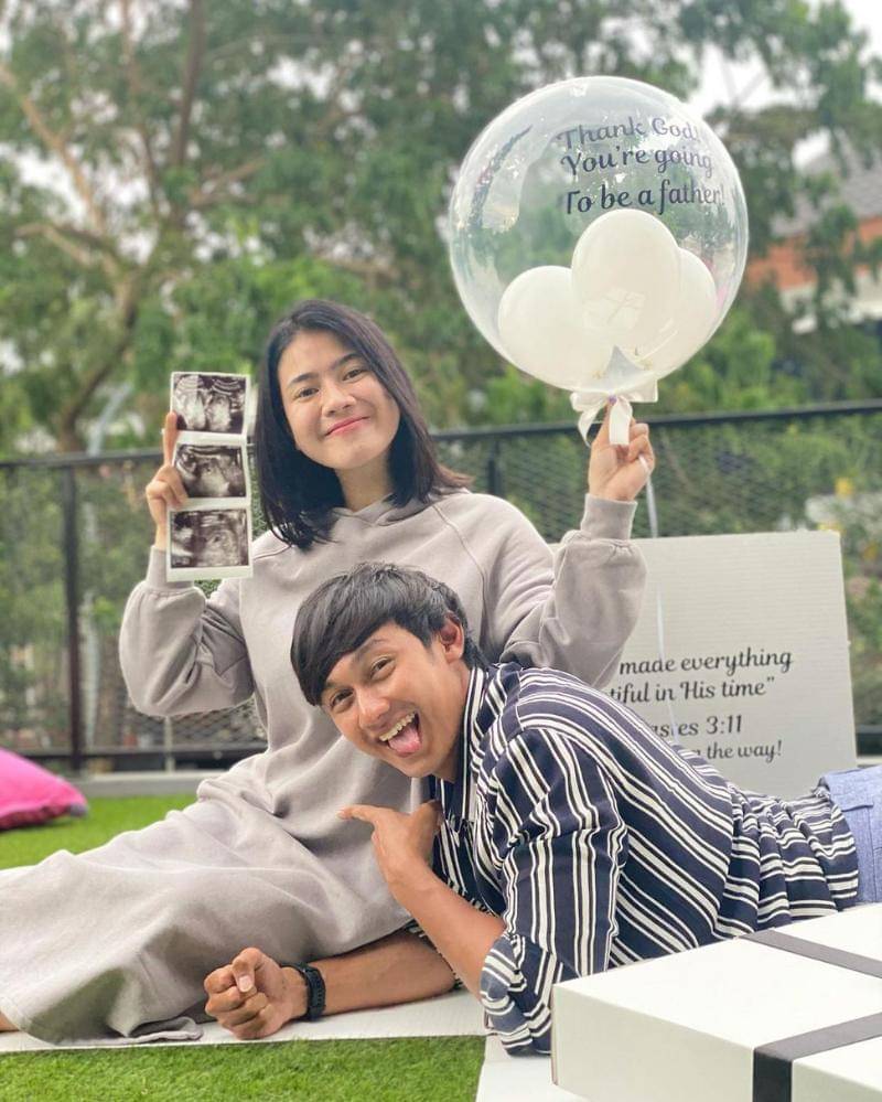 Instagram.com/felicyangelista_ 