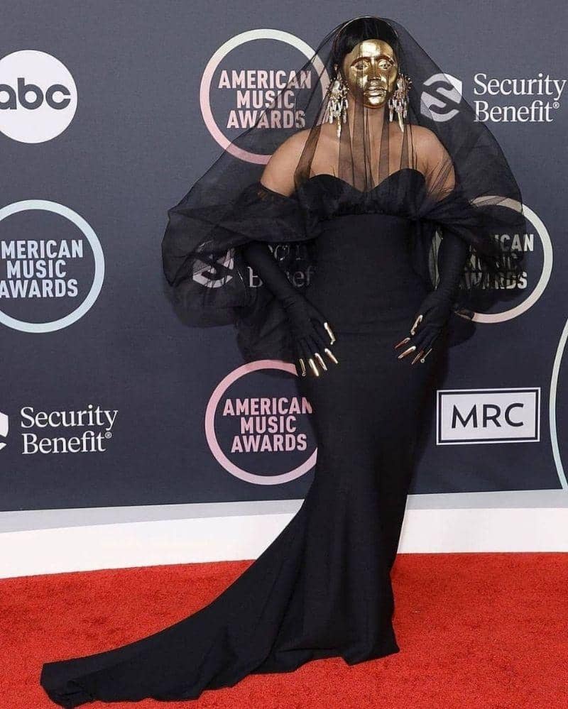 Instagram.com/crazyforcouture