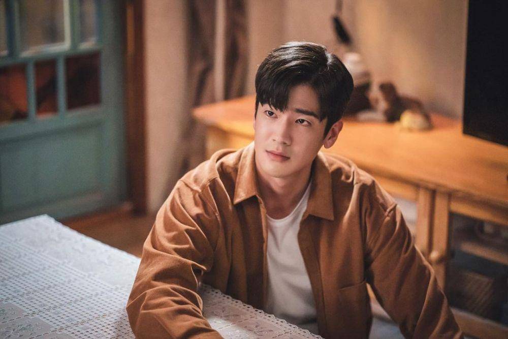 10 Artis Korea dengan Tinggi Badan Lebih dari 180 cm