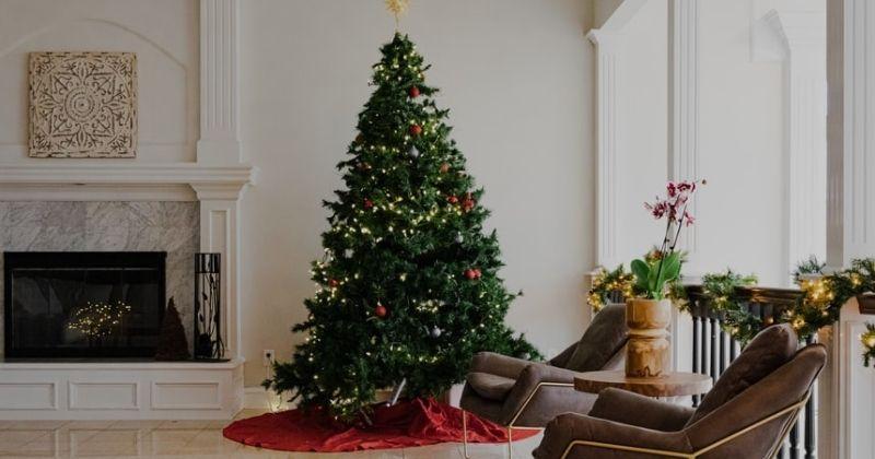 6 Negara Ini Punya Tradisi Saat Menghias Pohon Natal