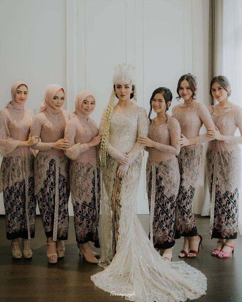 Instagram.com/bridesmaiddress_