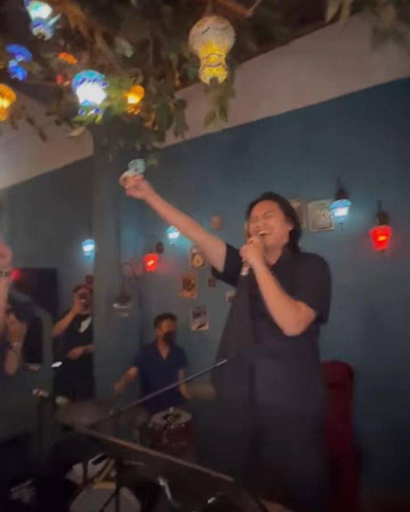 Instagram.com/keanuagl