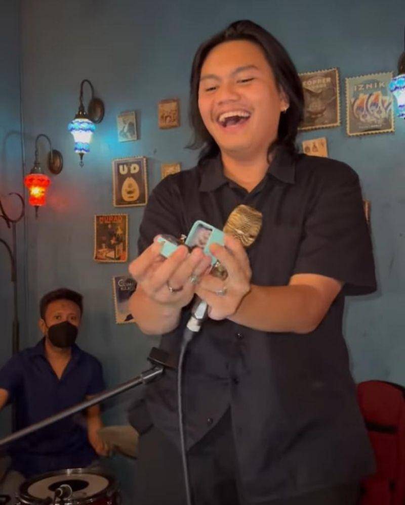 Instagram.com/keanuagl