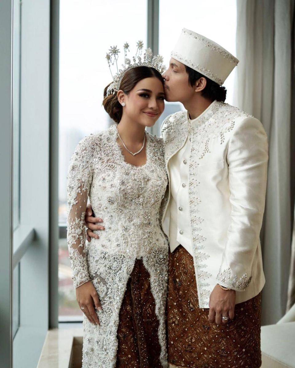 Instagram.com/aurelie.hermansyah