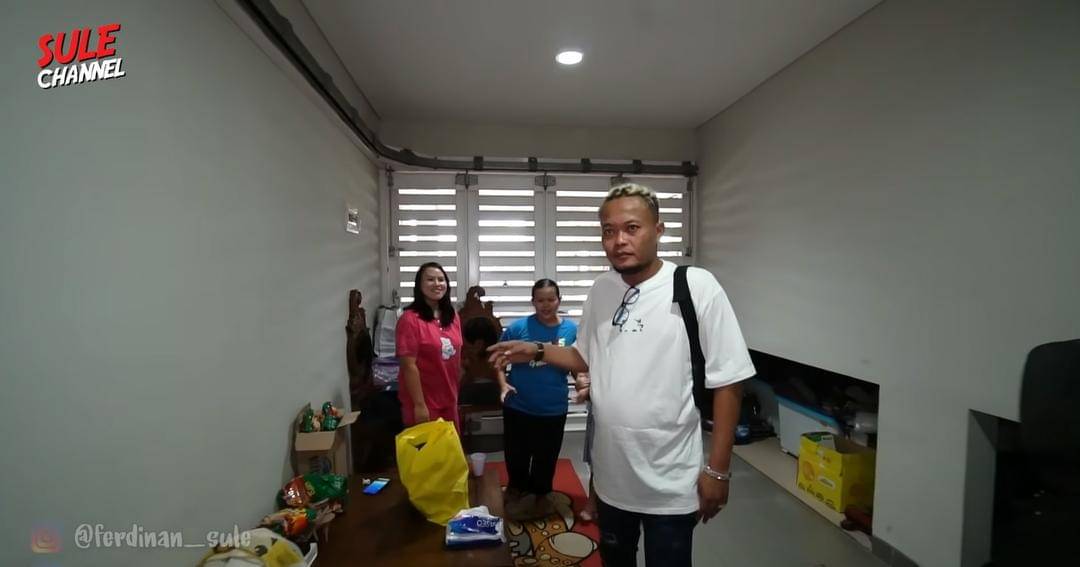 Youtube.com/MicroStrategy INC