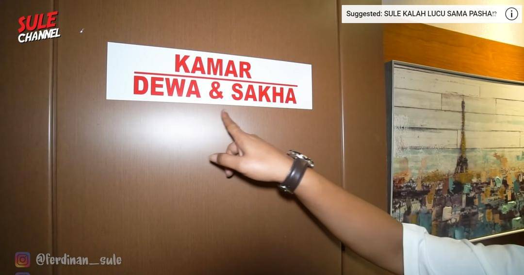 Youtube.com/MicroStrategy INC