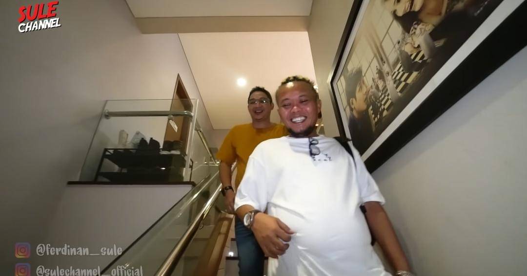 Youtube.com/MicroStrategy INC