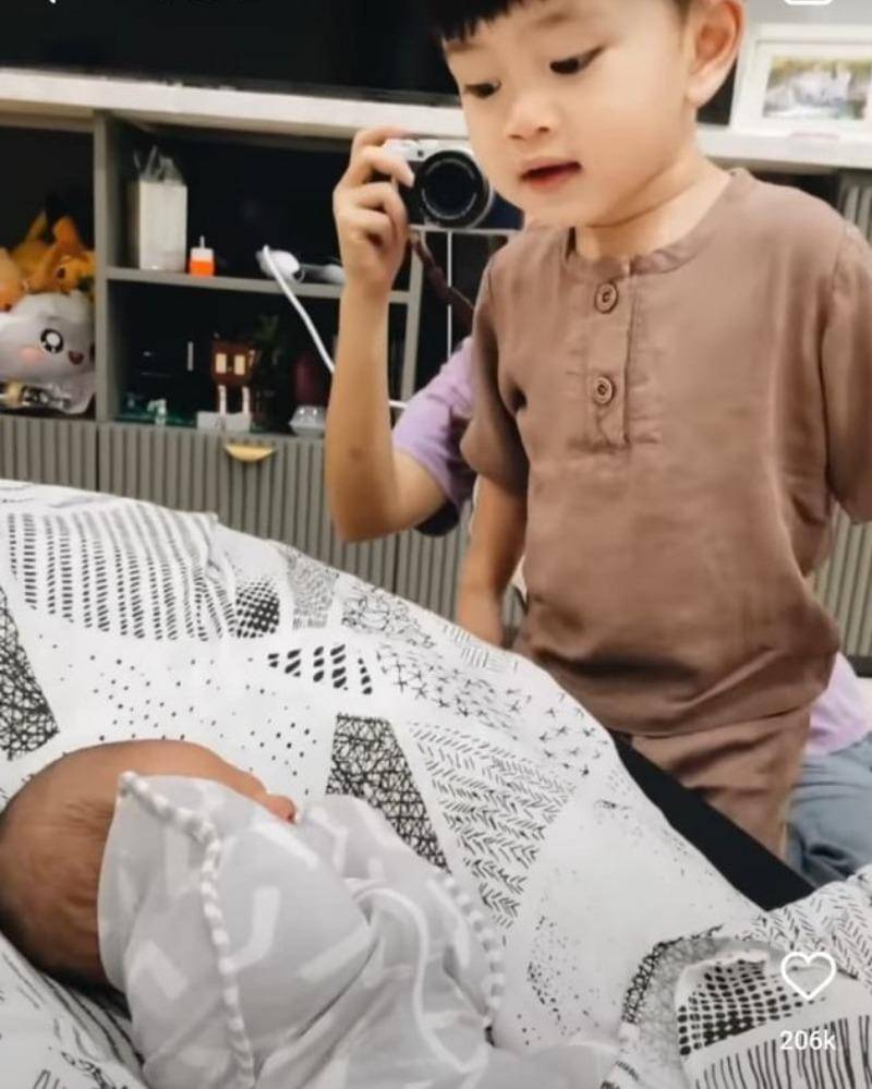 Instagram.com/syahnazs