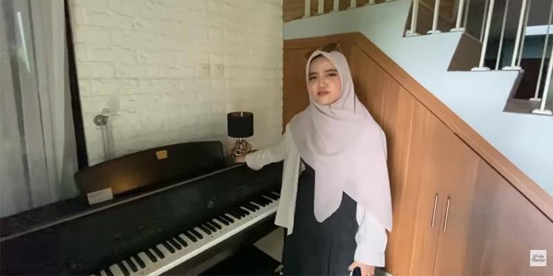 Youtube.com/WIRDA MANSUR