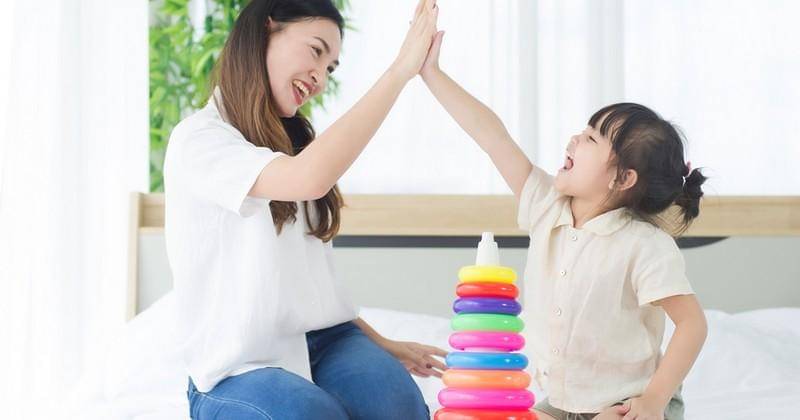 Shutterstock/DUSITARA STOCKER