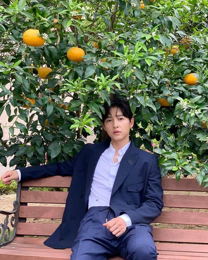 Song Joong Ki - Instagram.com/hi_songjoongki