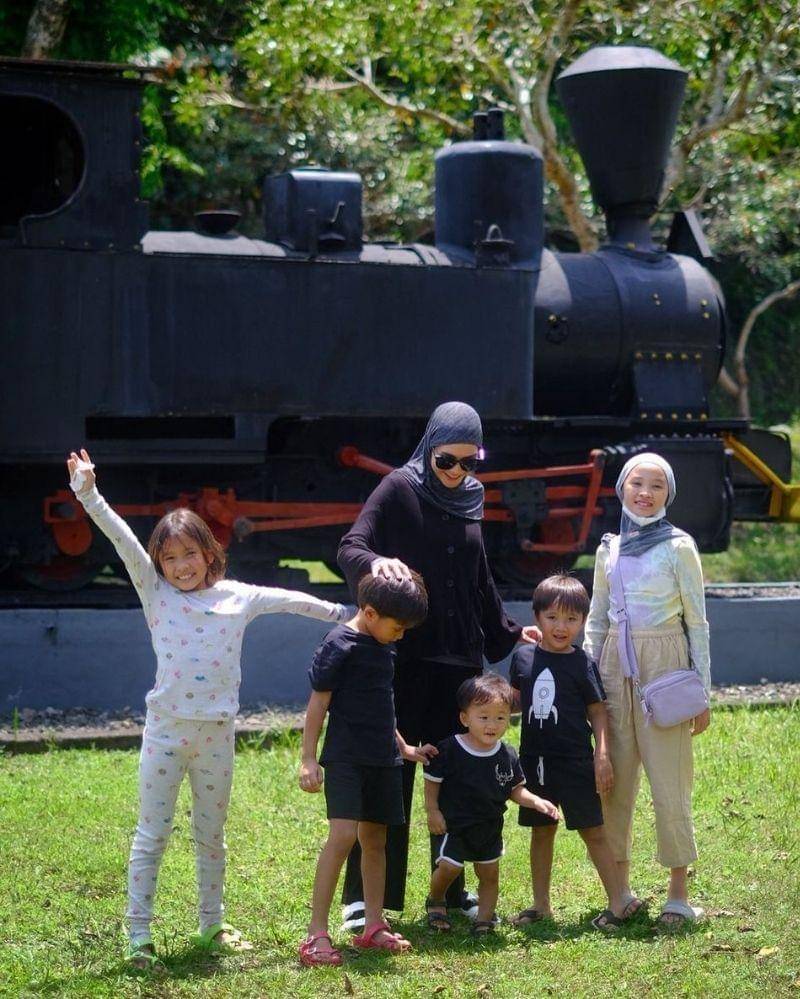 Instagram.com/zaskiadyamecca