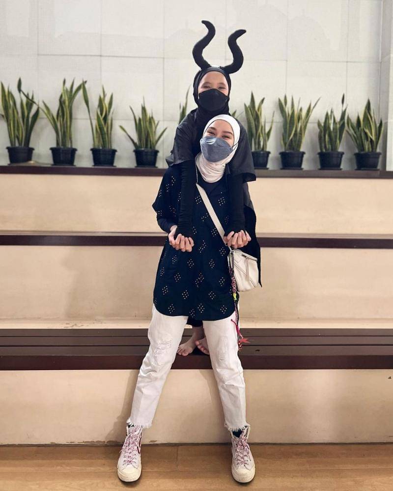 Instagram.com/zaskiadyamecca