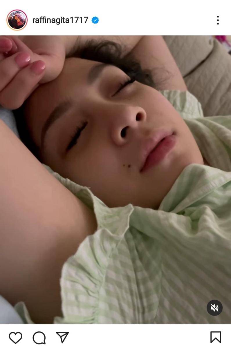 Nagita tidur
- Instagram.com/@raffinagita1717