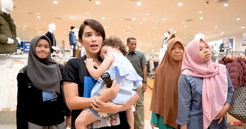 Youtube.com/Ussy Andhika Official