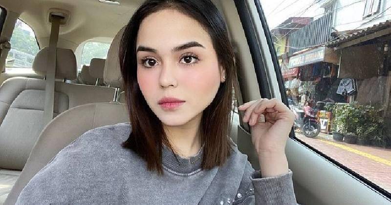 Edelenyi Laura Anna - Instagram.com/edlnlaura