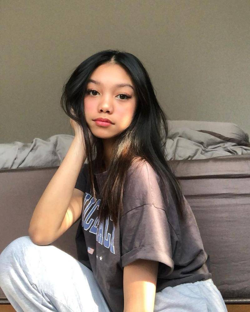 Instagram.com/naura.ayu