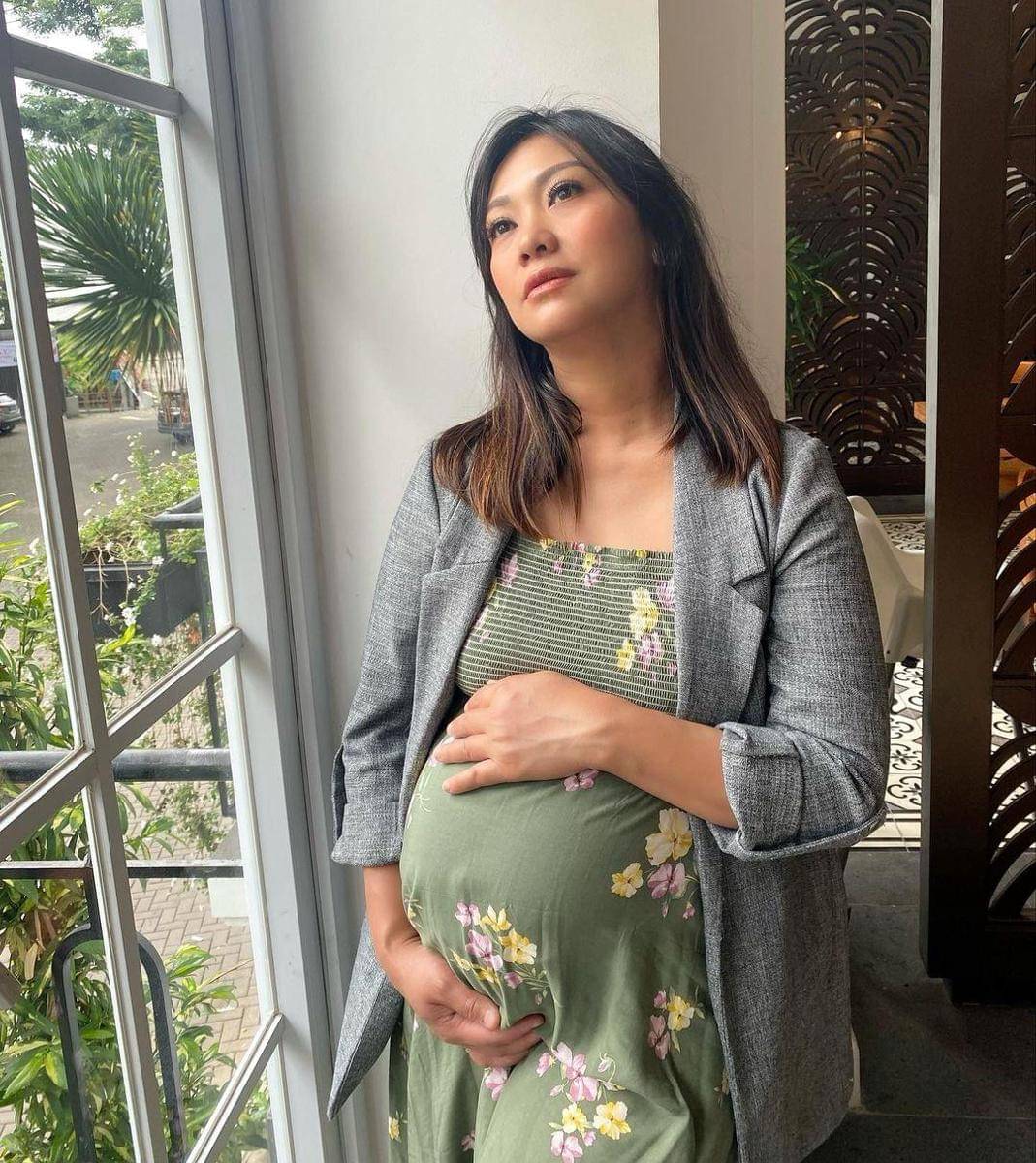 Nola B3 - Instagram.com/@riafinola