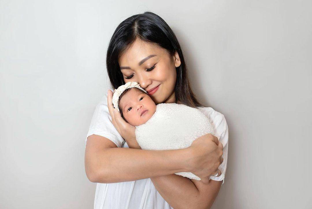 Nola B3 dan Nakeya - Instagram.com/@riafinola