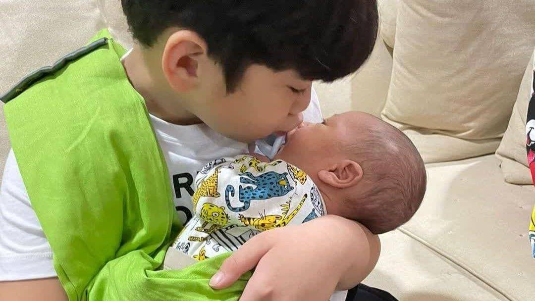 instagram.com/raffinagita1717