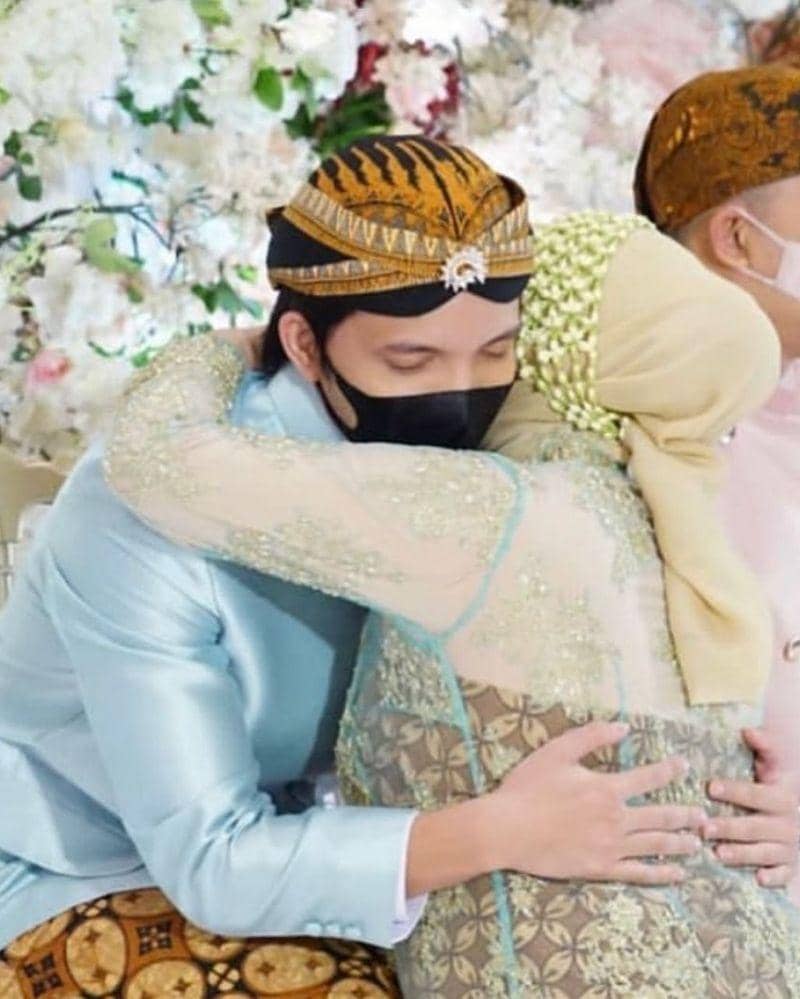 Instagram.com/aurelie.hermansyah