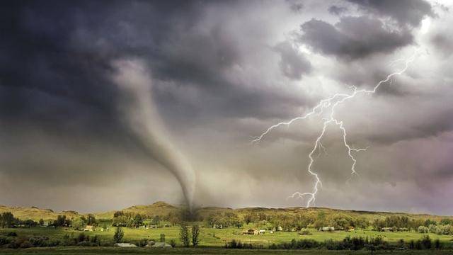 Pexels/ralph-w-lambrecht-642090