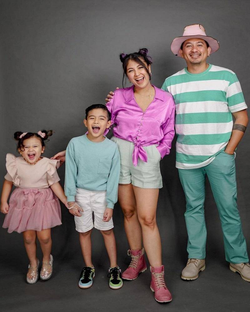 instagram.com/mrssharena