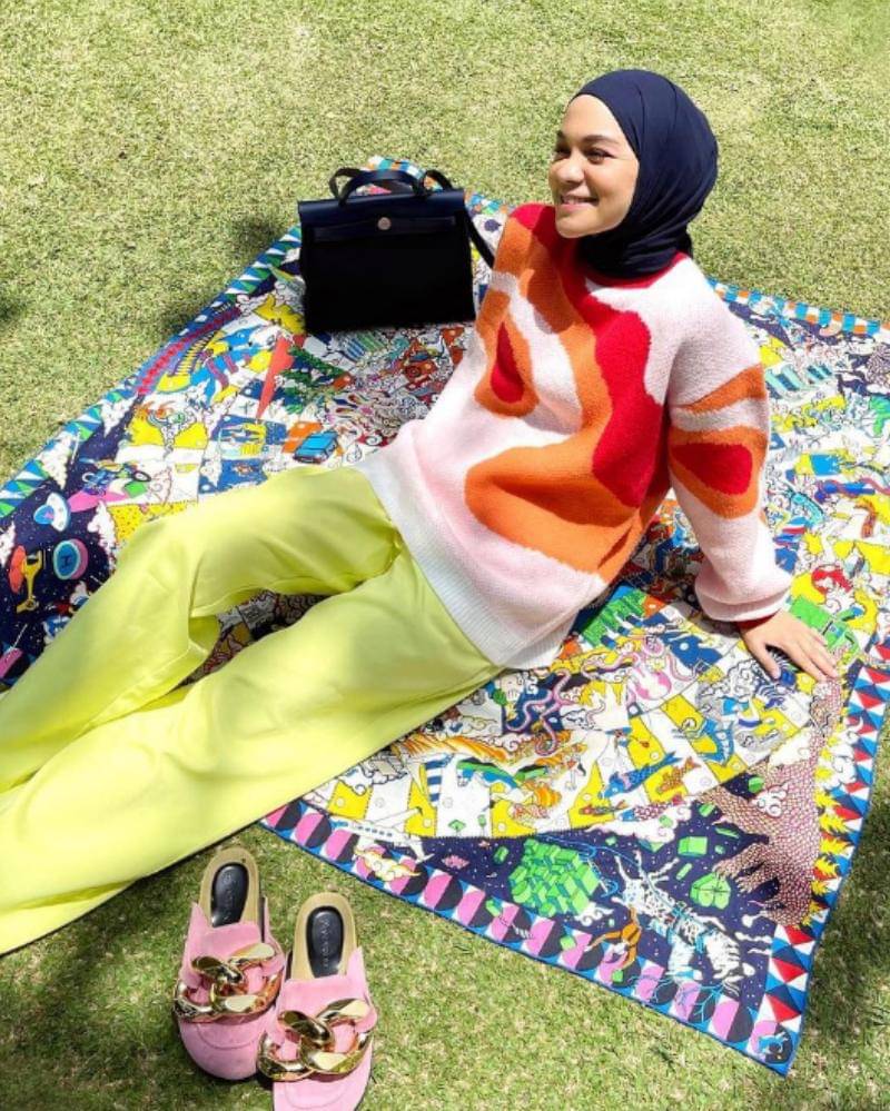 Instagram.com/tantrinamirah