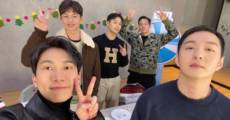 Twitter.com/OFFICIALBTOB